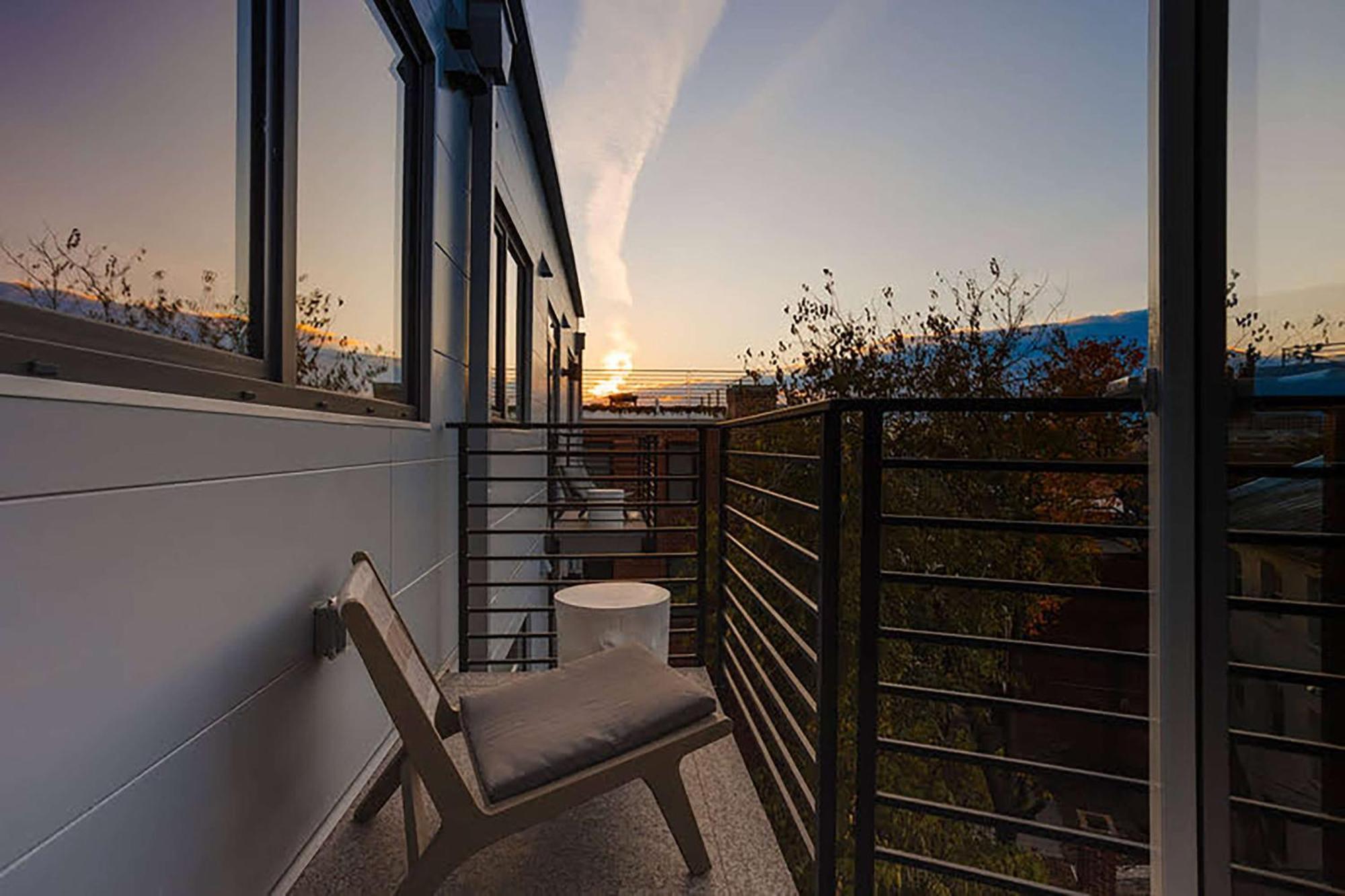 Reside Navy Yard, A Wyndham Residence Washington Bagian luar foto